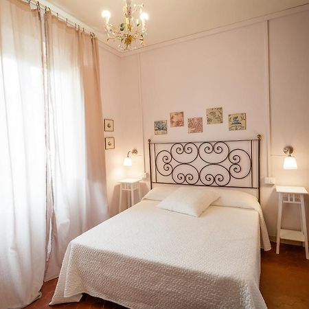 Il Piccolo Verde Affittacamere Terranuova Bracciolini Habitación foto